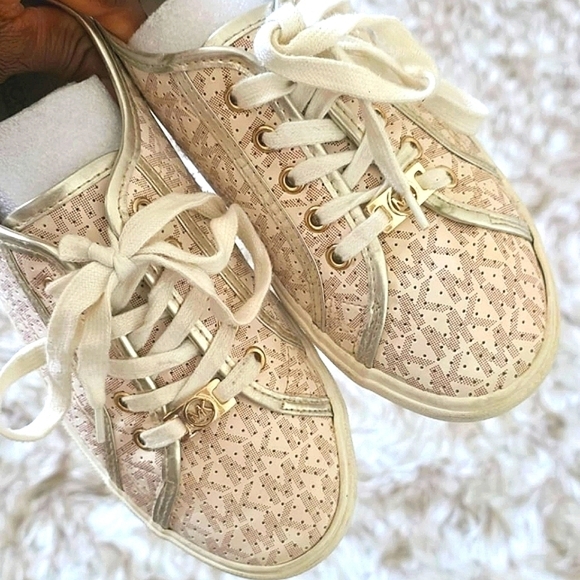 Michael Kors Girl's Lace Up Sneakers Vanilla Ima Boerum MK Logo Light Pink Sz 4✌ - Picture 5 of 8